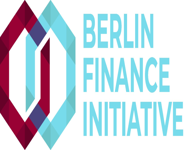 Logo der Berliner Finanzinitiative mit einem blauen Kreis mit weißer Umrandung und einem weißen "B" in der Mitte, umgeben von einem weißen Ring mit einem blau-weißen Karomuster, und den Worten "Berlin Finance Initiative" in fetter schwarzer Schrift auf einem weißen Hintergrund.