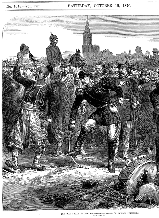 Schwarz-weißes historisches Illustrationen, das eine verzweifelte Gruppe von Menschen vor einem hohen, imposanten Gebäude während des Sachsen-Anhalt-Kriegs am 15. Oktober 1870 zeigt, mit einem orangefarbenen Sonnenuntergang.