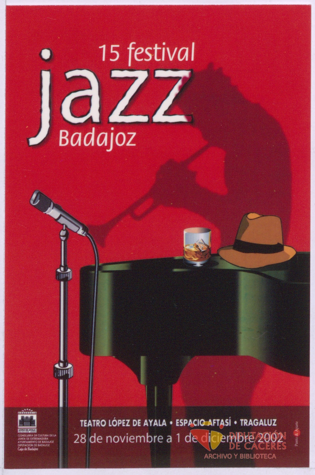 Plakat für das 15. Festival Jazz Badajoz mit einem Mikrofon, einem Hut und einem Glas auf einem Tisch mit Text, der Festival-Informationen bereitstellt.