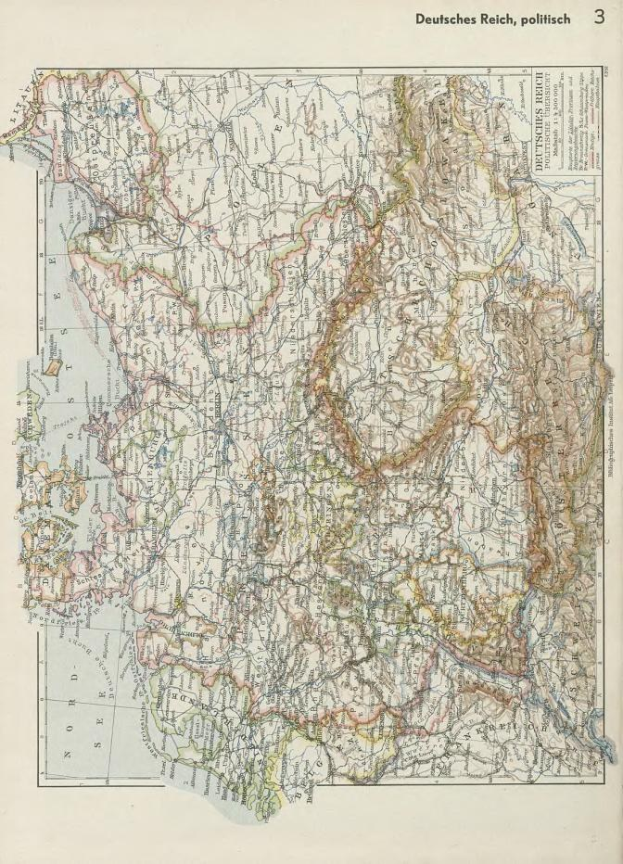 Eine Karte von Deutschland aus dem 19. Jahrhundert, die die politischen Grenzen des Landes zeigt, auf altem Papier mit Text über und unter der Karte gedruckt.