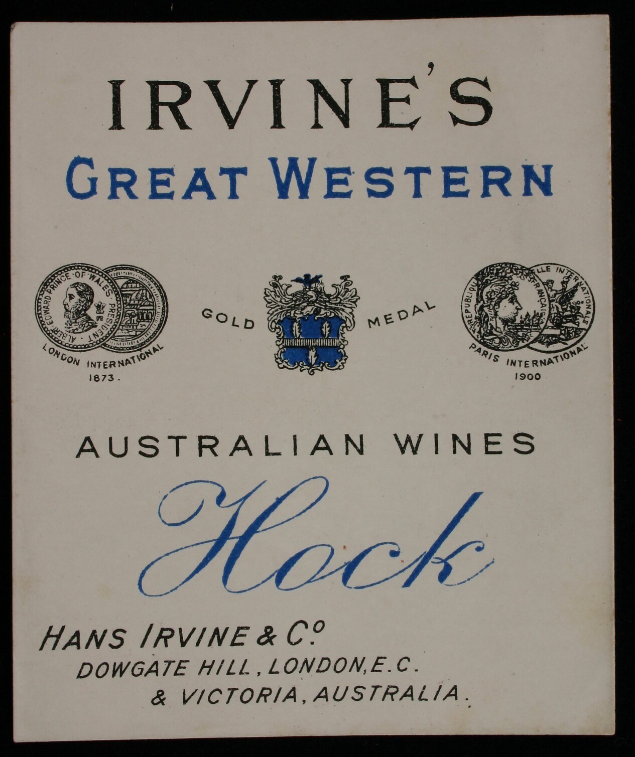 Plakat, das Irvines großartige australische Weine bewirbt und den Text und Logos des Unternehmens zeigt.