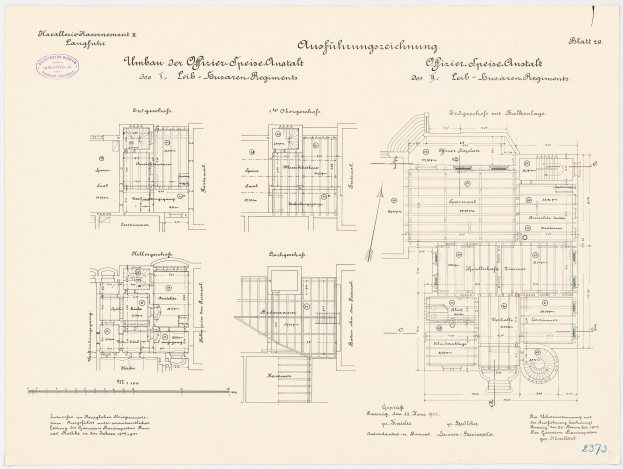 Schwarz-weißer architectural floor plan of the former German Federal Chancellor's office, showing detailed layout and structural elements.