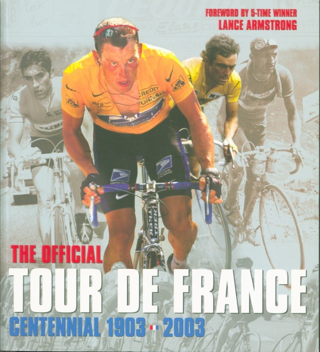 Offizielles Tour-de-France-Jubiläumsplakat (1903–2003) mit Radrennern in einer Gruppenfahrt und Text sowie Veranstaltungseinzelheiten.